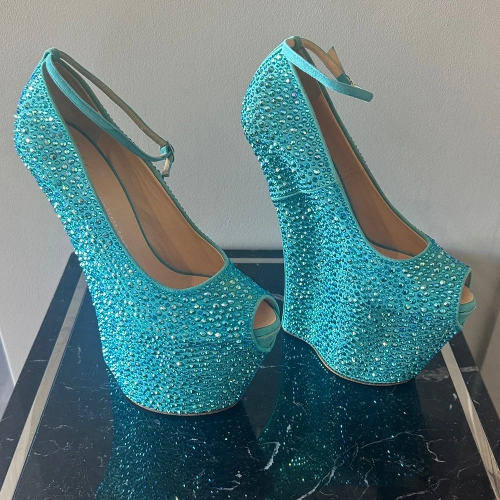 Giuseppe Zanotti rare alien Turquoise Crystal Platform Heels 39.5 EUC - Picture 4 of 6